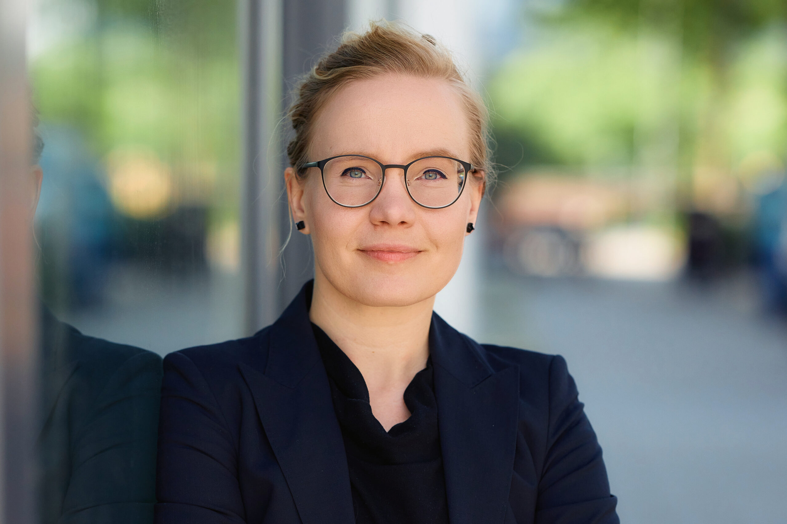 Mareike Walther freundliches Porträt mit direktem Blick in die Kamera